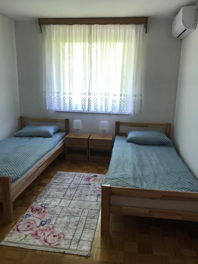 דירות Gradacac Sobe Lara מראה חיצוני תמונה